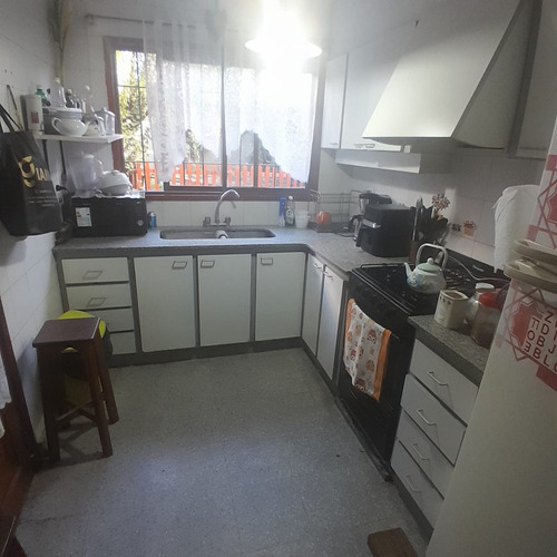 En Venta. Chalet En Dos Plantas. Bario Don Bosco
