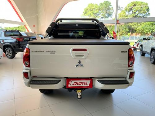 Mitsubishi L200 Triton 3.5 HPE 4X4 CD V6 24V FLEX 4P AUTOMÁTICO
