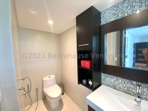Imagen 13 de 30 de Rah Código 22-8033: Casa En Venta En Lomas Del Mirador 04242942992