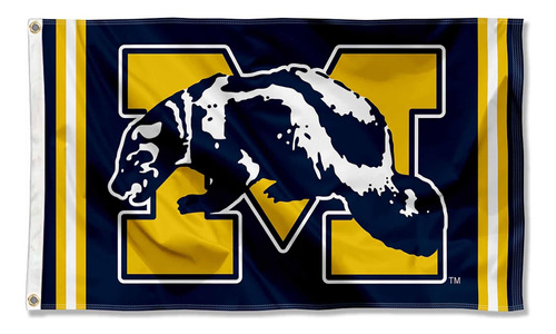 Bandera Retro Vintage De Wolverines De La Universidad Del Eq