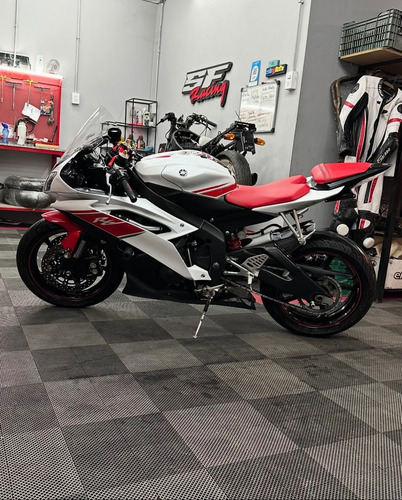 Yamaha R6 2008 Con 42000km Impecable