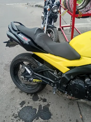 Suzuki Gsr 600