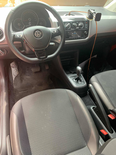 Volkswagen Up! 2017 1.0 High Up! 75cv I-motion 5 P