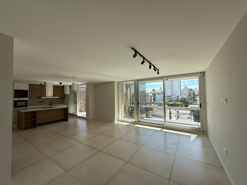 Venta Departamento De 120m² · 4 Ambientes 1 Cochera Amenities Barrio Lourdes, Distrito Centro