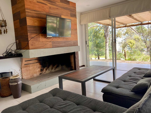 Casa Alquiler Playa Verde Con Piscina Climatizada