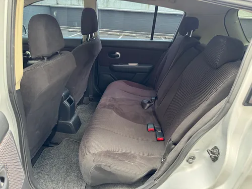 Nissan Tiida Premium 2012 Hb Automatico