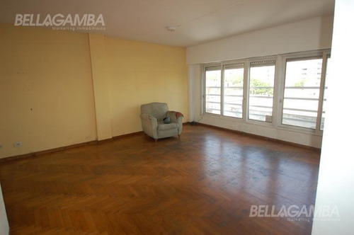 Imagen 3 de 16 de Departamento De 3 Ambientes Con Vista Abierta.