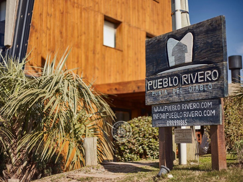 Pueblo Rivero En Punta Del Diablo