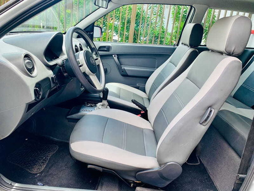 Volkswagen Gol 1.0 Giv 2013
