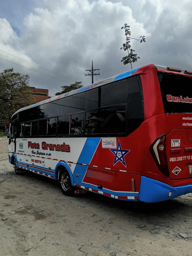 Buseta Intermunicipal Internacional Con Motor 6ct 2011