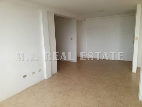 Apartamento En Venta San Carlos