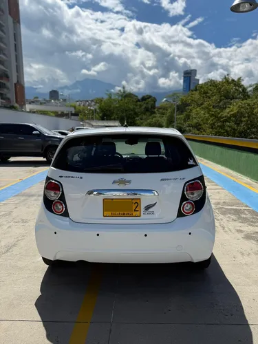 Chevrolet Sonic 1.6 Lt 5 p