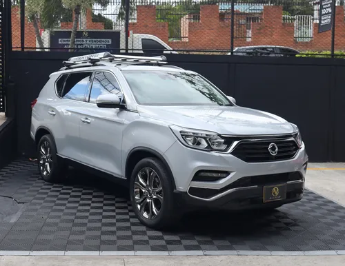 Ssangyong Rexton Supreme
