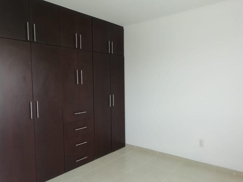 Imagen 6 de 11 de Casa Sola En Renta Villas De Bernalejo