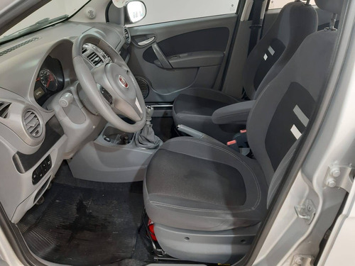 Imagem 8 de 10 de Fiat Grand Siena 1.6 Mpi Essence 16v Flex 4p Manual