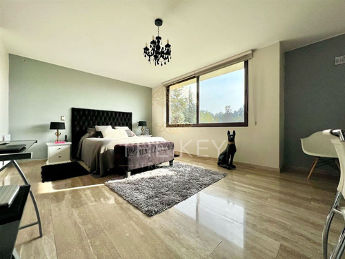 Casa En Arriendo De 7 Dorm. En Padre Hurtado