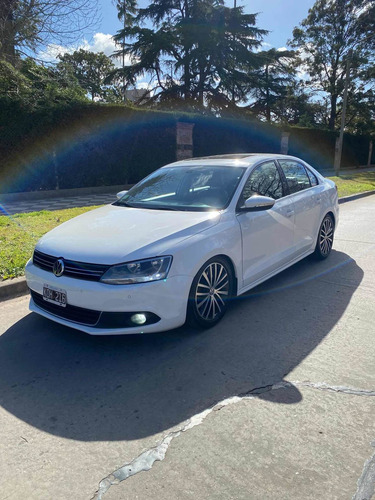 Imagen 1 de 11 de Volkswagen Vento 2.0 Sportline Tsi 200cv 2011
