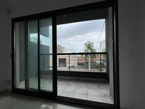 Departamento Dos Ambientes A Estrenar En Morón
