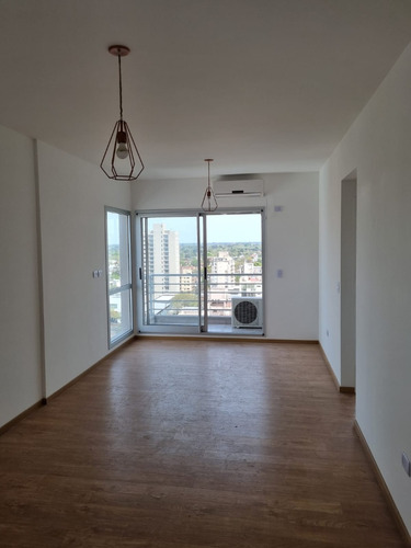 (dv 89) Excelente Departamento De 3 Ambientes Con Cochera En Venta En Pleno Centro De San Miguel!!!.