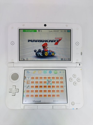 Imagen 3 de 3 de Nintendo 3ds Xl Con Memoria 32gb