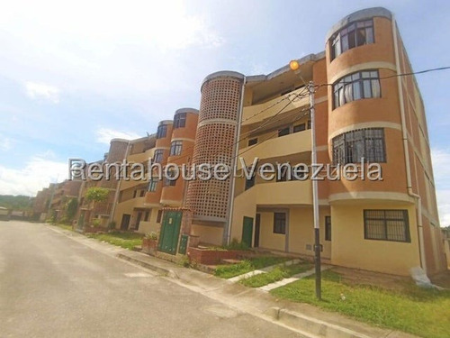 Daniela Linarez Vende Apartamentos Hermoso Y Amplio En Conjunto Privado De Cabudare En Piso Bajo Con Gas Directo Alta Seguridad Acabados De Primera!