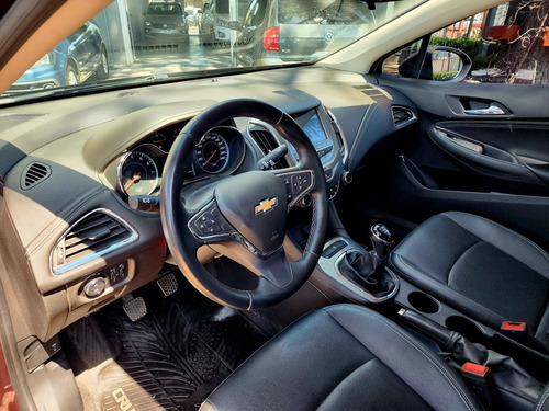 Imagen 5 de 14 de Chevrolet Cruze 4p 1.4 Turbo Lt Mt 2018 68.000km Fcio T/usad