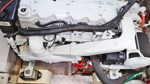 Crucero Klase A K42 Hard Top 2 Iveco 400hp | 2019 | 217 Hs