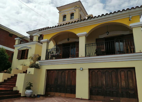 Casa En José Muñoz