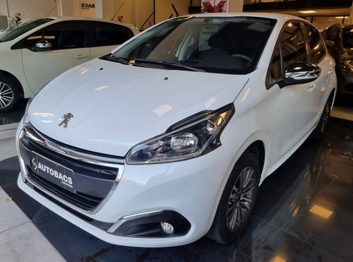 Peugeot 208 Allure Tiptronic