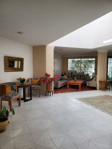 Hermosa Casa En Alamos, 4 Habitaciones, Una En Pb, Calle Arb