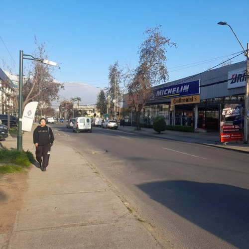 Oficina Presidente José Batlle Y Ordoñez/av. Irarrazaval