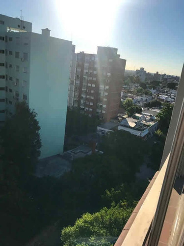 Piso Alto, Comodo, 1 Dorm, Placard, Vig, Bajos Gc