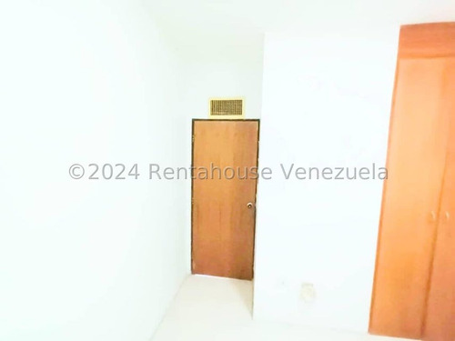 Marcos Gonzalez Alquila Bello Apartamento Zona Este Barquisimeto - Lara. #25-5104