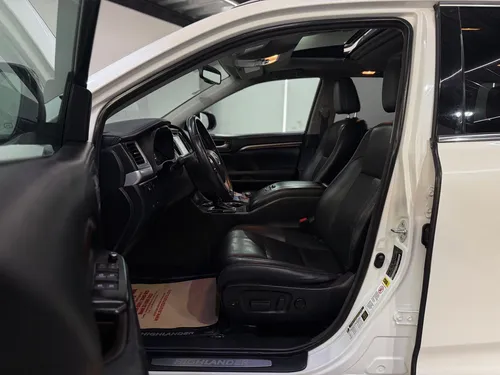 Toyota Highlander 3.5 Premium V6 At