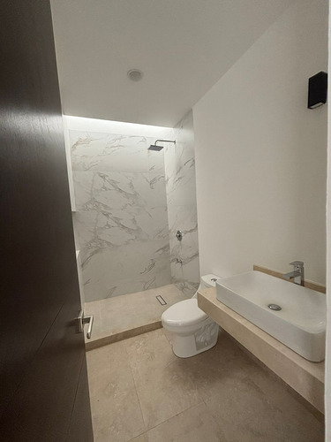 Townhouse Con Alberca En Venta En Temozón Norte, Mérida