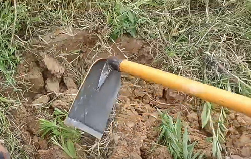 Enxadão Médio 15,5 Cm De Aço Manganês Leve E Resistente