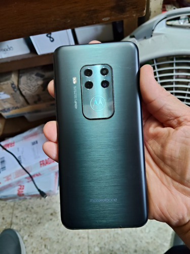 Motorola One Zoom 128 Gb Gris Techno 4 Gb Ram (Usado)
