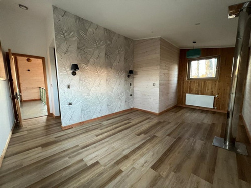 Arriendo En Pucón: Amplia Casa En Los Riscos