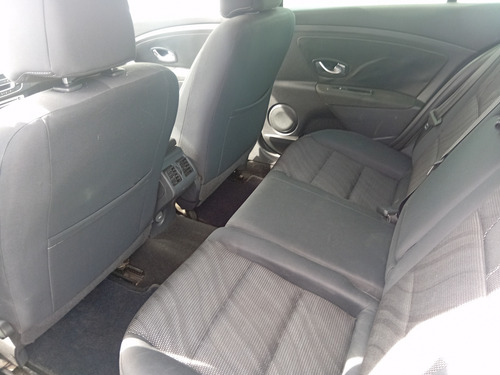 Renault Fluence 2.0 Dynamique Hi-flex 4p