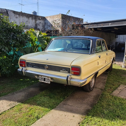 Imagen 10 de 15 de Ford Falcon Futura 3.6