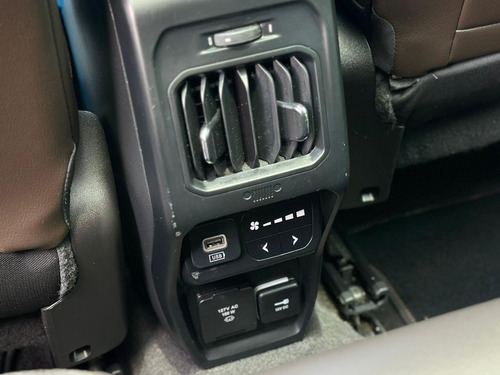 Jeep Commander Overland Td380 4x4 Turbo Diesel