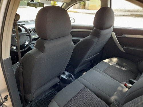 Imagen 14 de 15 de Chevrolet Aveo 1.6 Ltz L4 Man Mt 2015