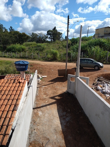 Imagem 2 de 12 de Casa Em Fase De Acabamento A Venda!!