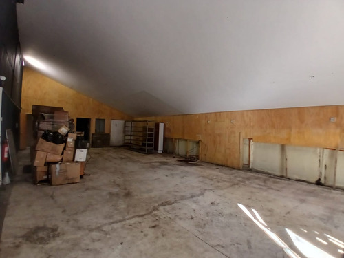 Excelente Local Comercial Para Automotriz En Arriendo