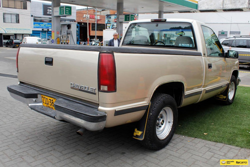 Imagen 10 de 25 de Chevrolet Silverado 5.7 At