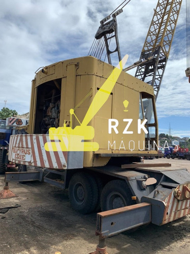 Imagem 8 de 12 de Guindaste Sobre Rodas Treliçado Bucyrus 30 Ton - 1975
