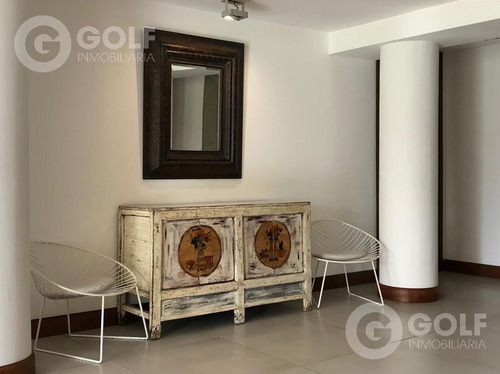 Vendo O Alquilo Apartamento De 3 Dormitorios Con 2 Garajes, Área De Playroom Exclusiva, Carrasco
