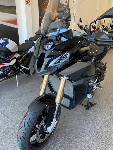Imagen 18 de 18 de Bmw S1000 Xr Extreme Lighting Triple Black