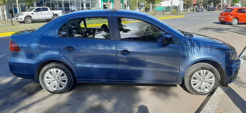 Imagen 4 de 13 de Volkswagen Voyage 2017 1.6 Trenline 101cv