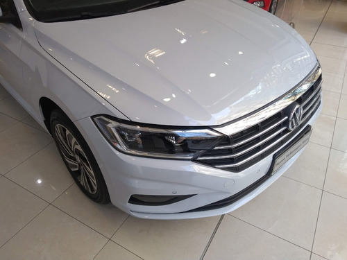Imagen 24 de 24 de Volkswagen Vento Highline 250 Tsi At #15